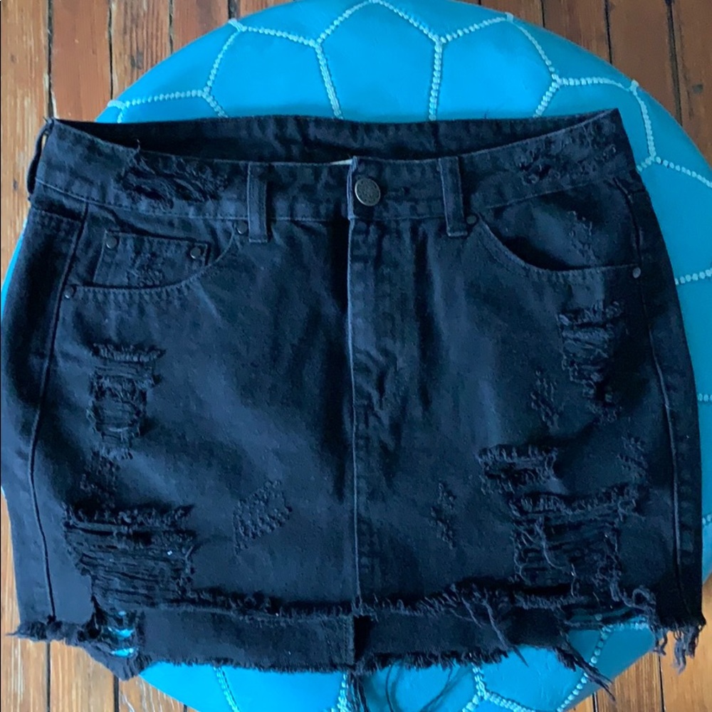 litz black jean skirt with rips